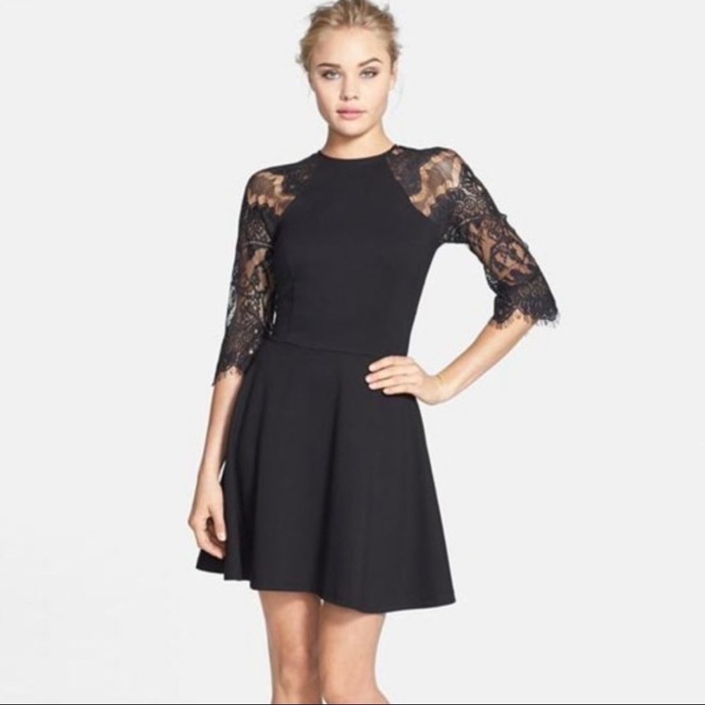 BB Dakota Yale Black Lace Fit Glare Skater Dress Size Small